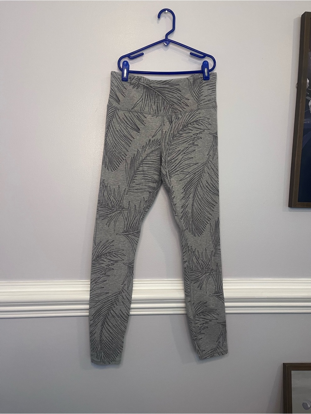 Athleta Gray Palm-Print Performance Leggings